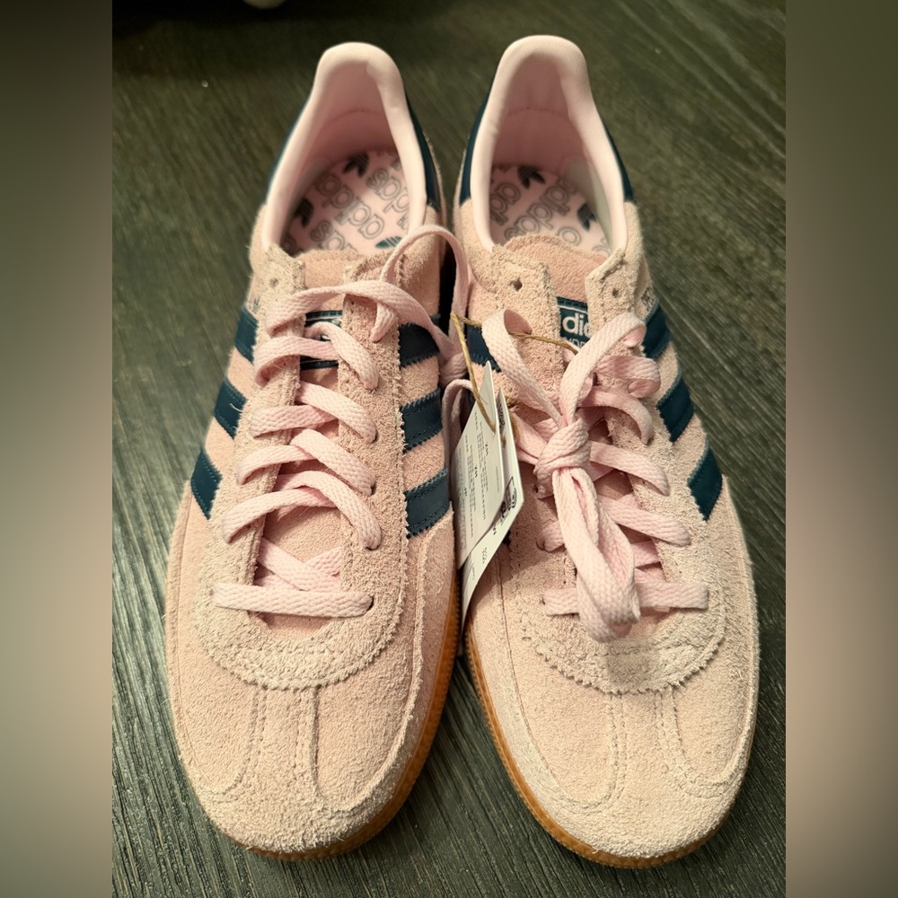 Adidas- HANDBALL SPEZIAL SHOES Clear Pink / Arctic Night / Gum - BNWT - Picture 2 of 9